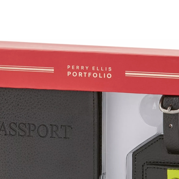 Perry Ellis Portfolio Passport Holder and Striped Luggage Tag Gift Set - Picture 6 of 6
